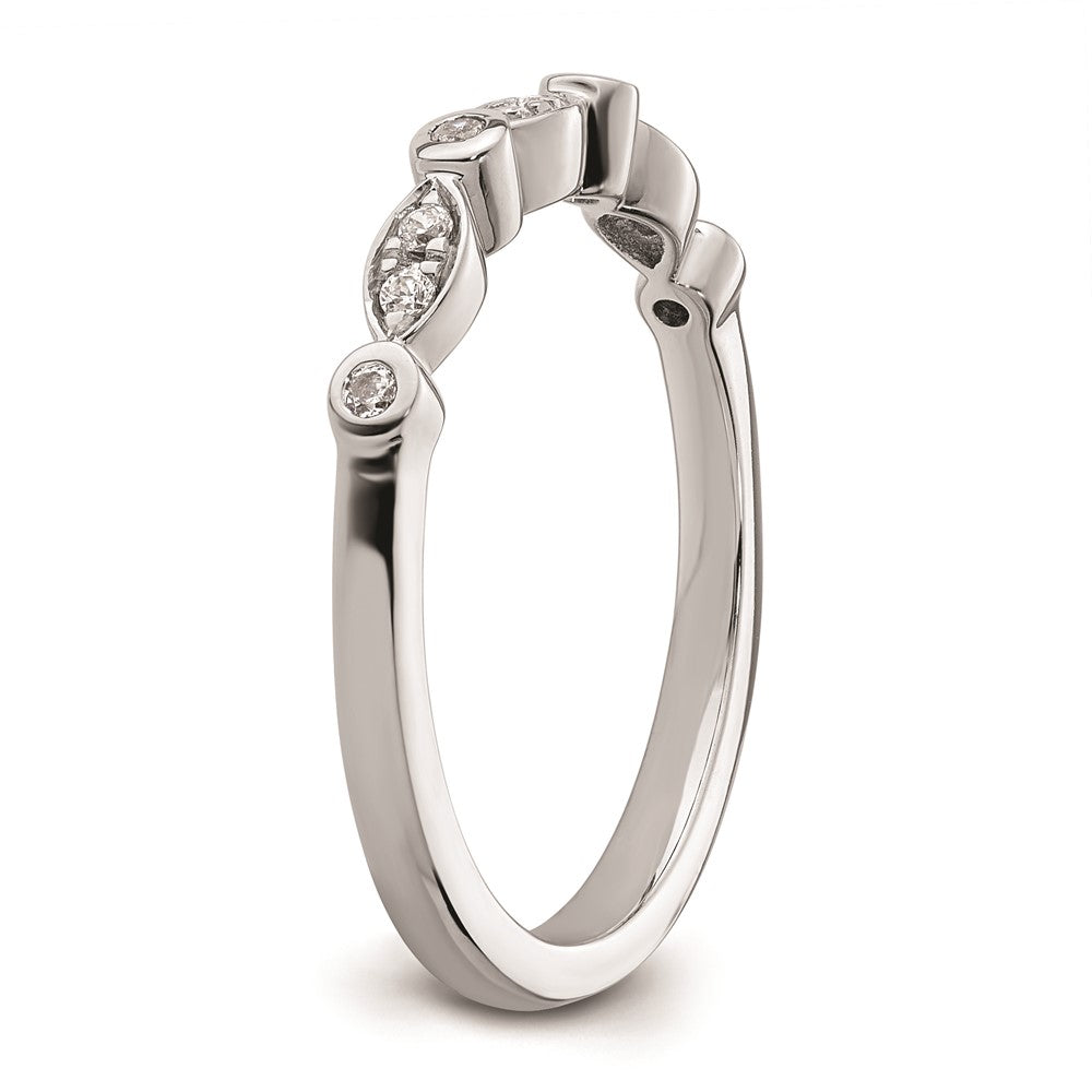 14K Weißgold Ehering mit natürlichen Diamanten, 0,12 ct