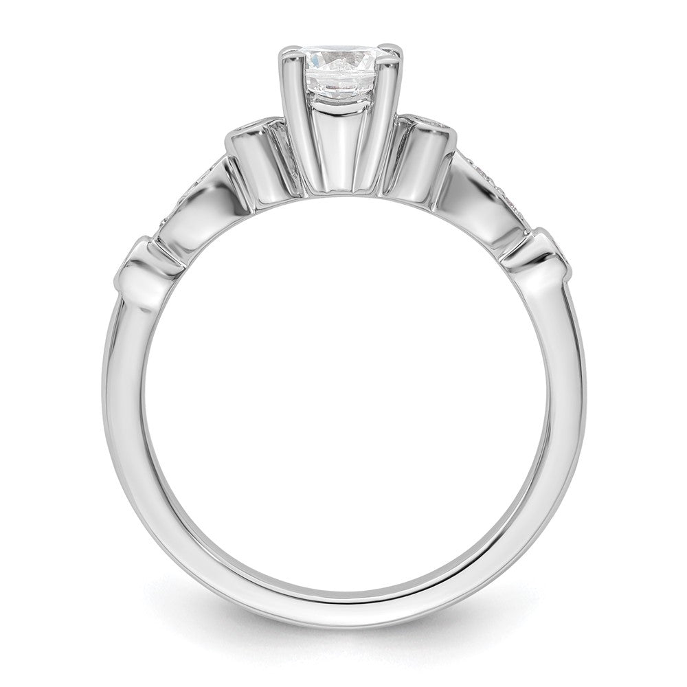 14K Weißgold Verlobungsring mit simulierten Diamanten