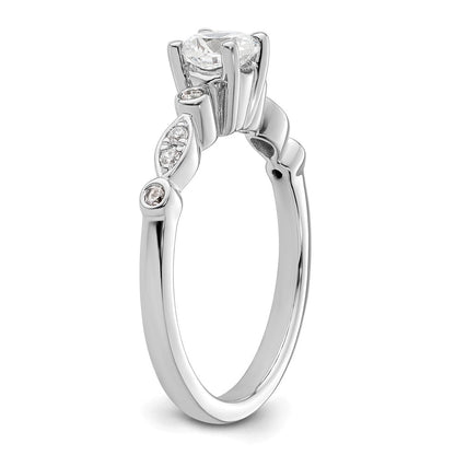 14K Weißgold Verlobungsring mit simulierten Diamanten
