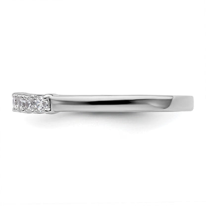 Trauring aus 14K Weißgold mit natürlichen Diamanten