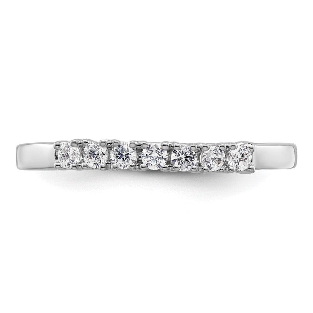 Trauring aus 14K Weißgold mit natürlichen Diamanten
