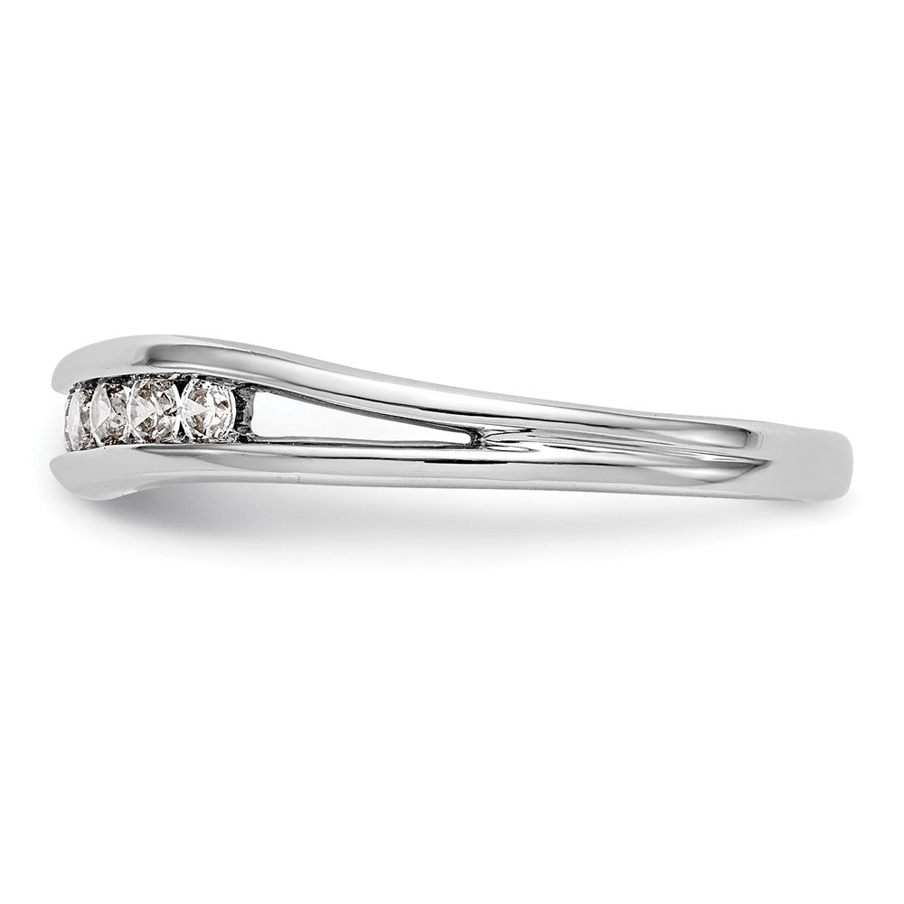 14K Weißgold Verlobungsring mit natürlichen Diamanten