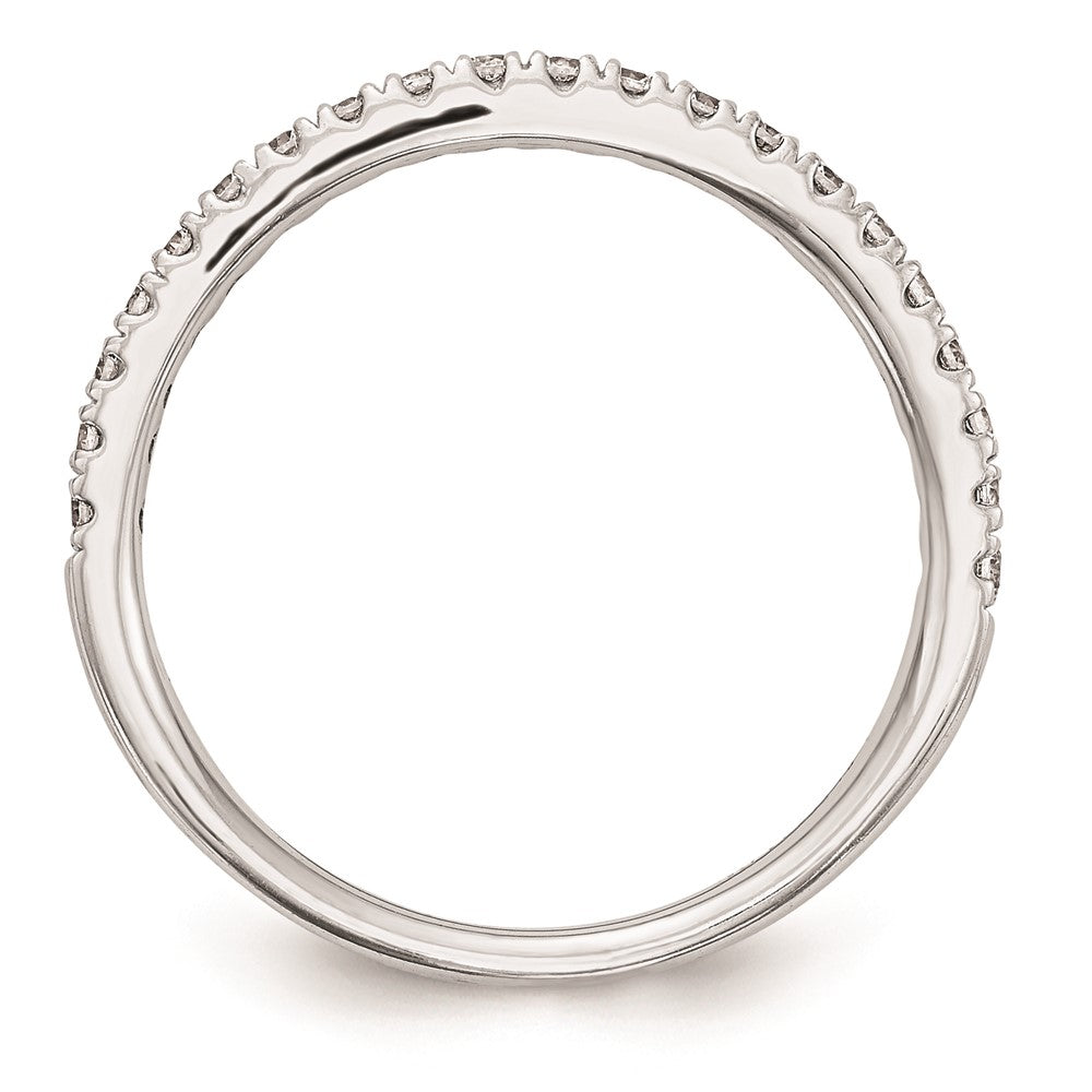 Trauring aus 14K Weißgold mit natürlichen Diamanten