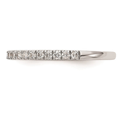 Trauring aus 14K Weißgold mit natürlichen Diamanten