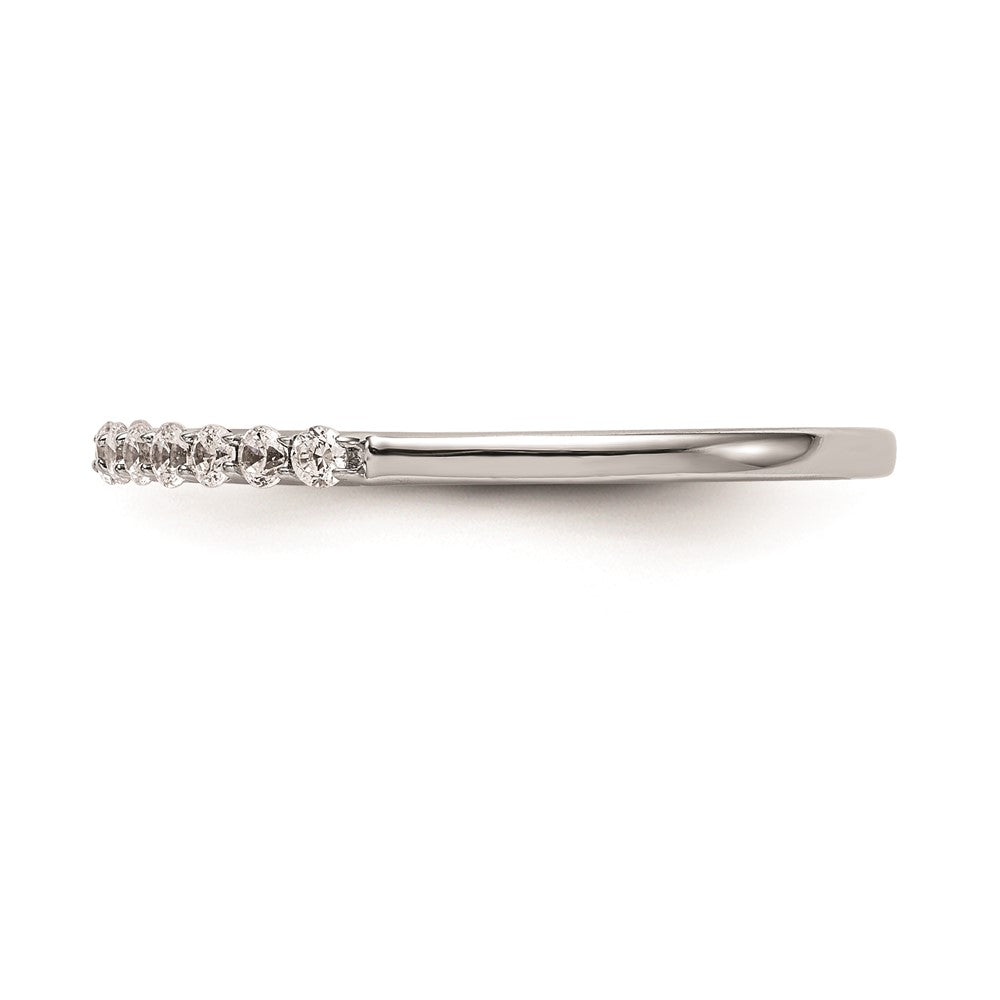 Ehering aus 14K Weißgold mit natürlichen Diamanten