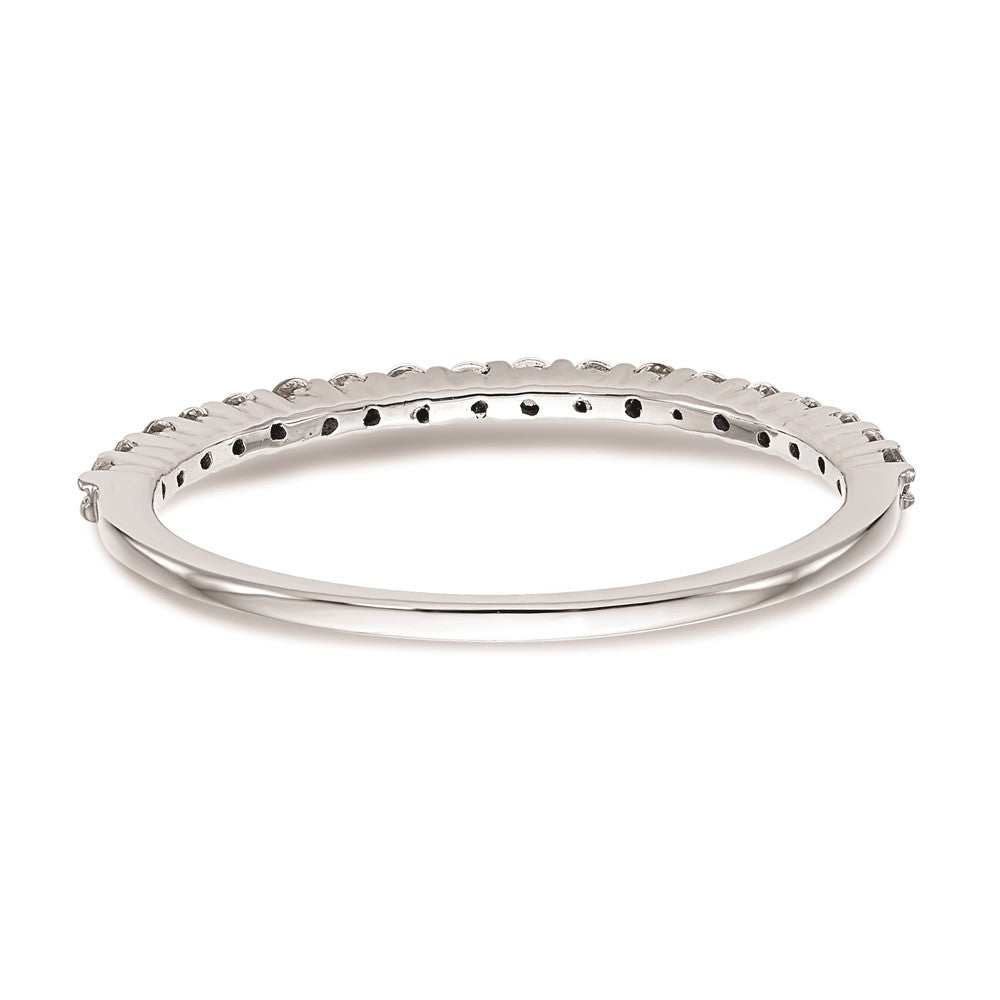Ehering aus 14K Weißgold mit natürlichen Diamanten