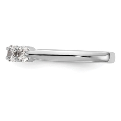 Trauring aus 14K Weißgold mit natürlichen Diamanten