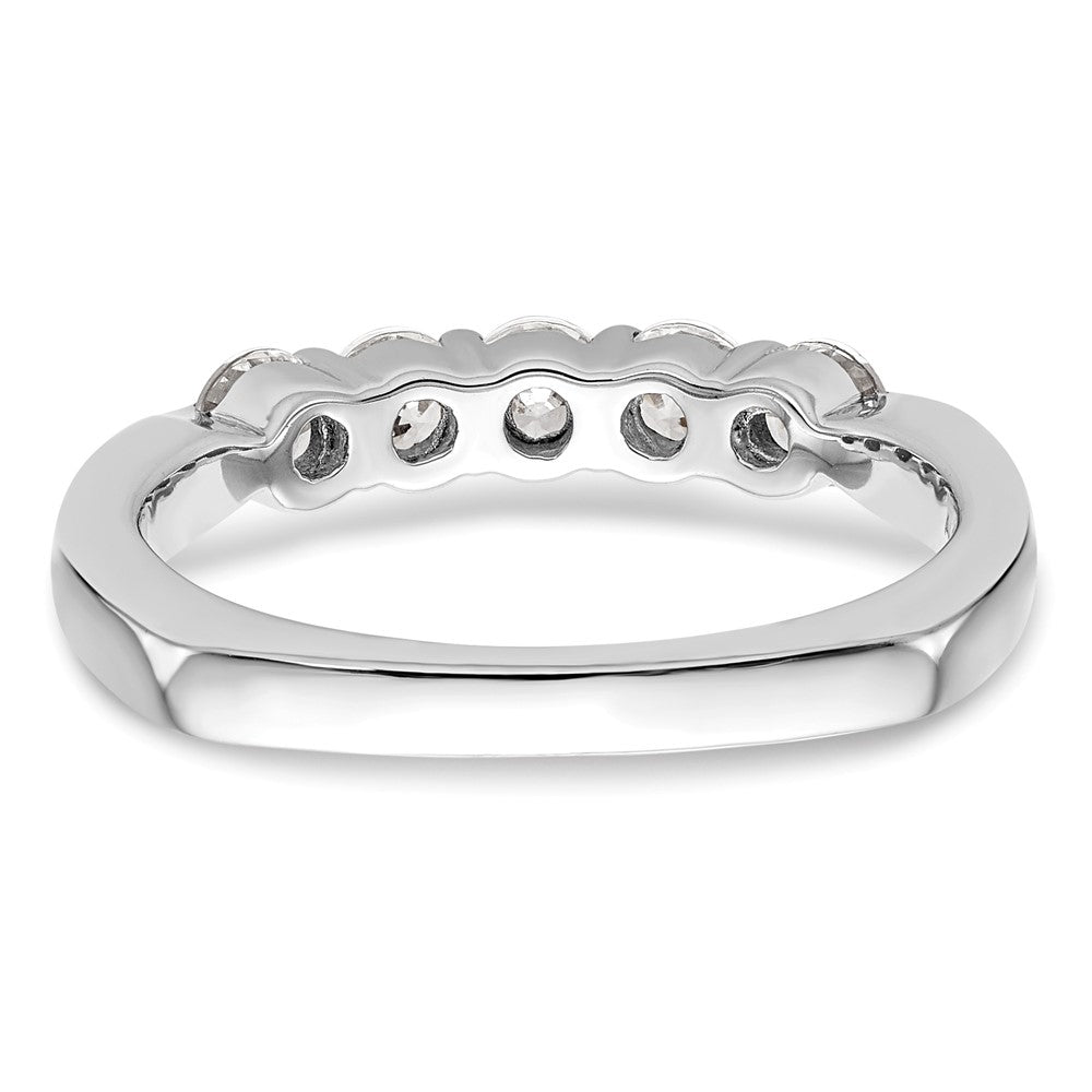 Trauring aus 14K Weißgold mit natürlichen Diamanten