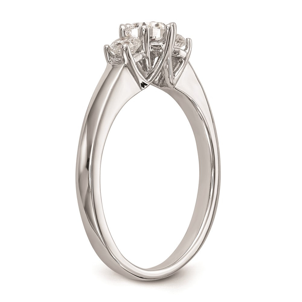 14K Weißgold Verlobungsring mit 3 simulierten Diamanten