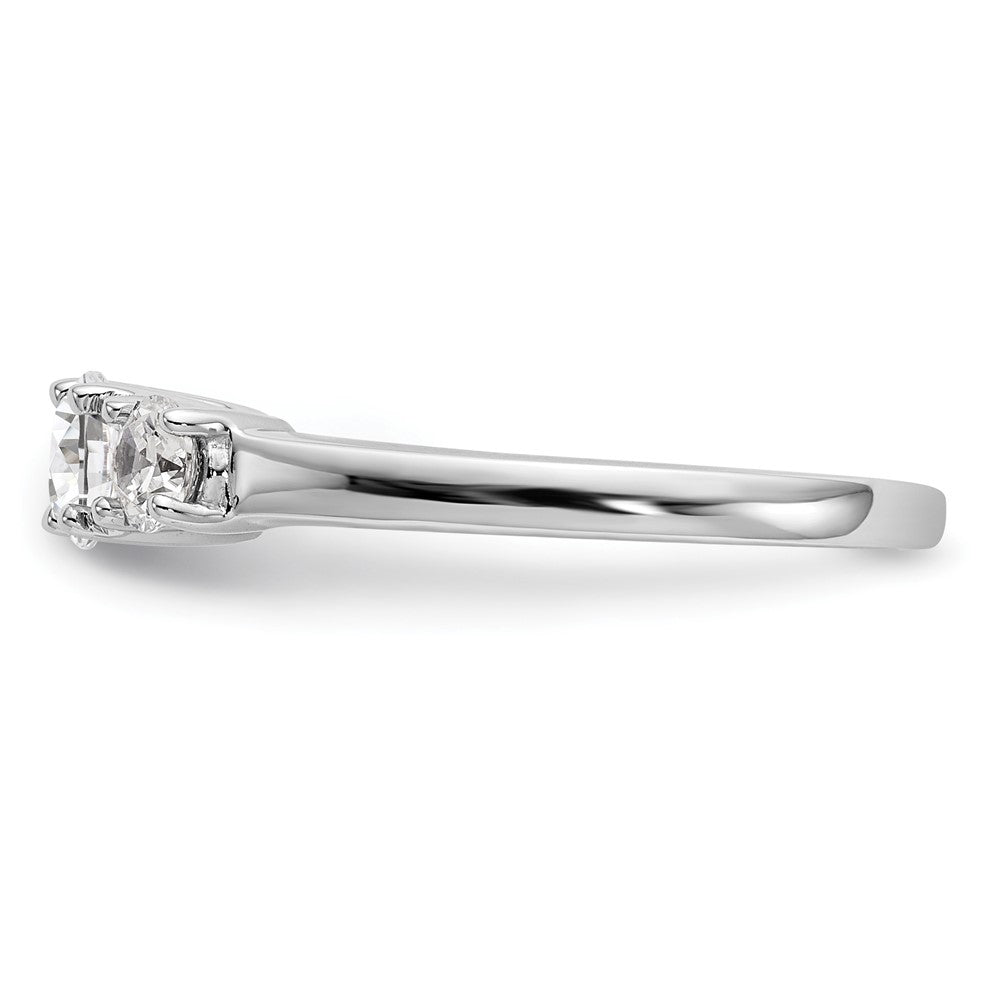 14K Weißgold Verlobungsring mit 3 simulierten Diamanten