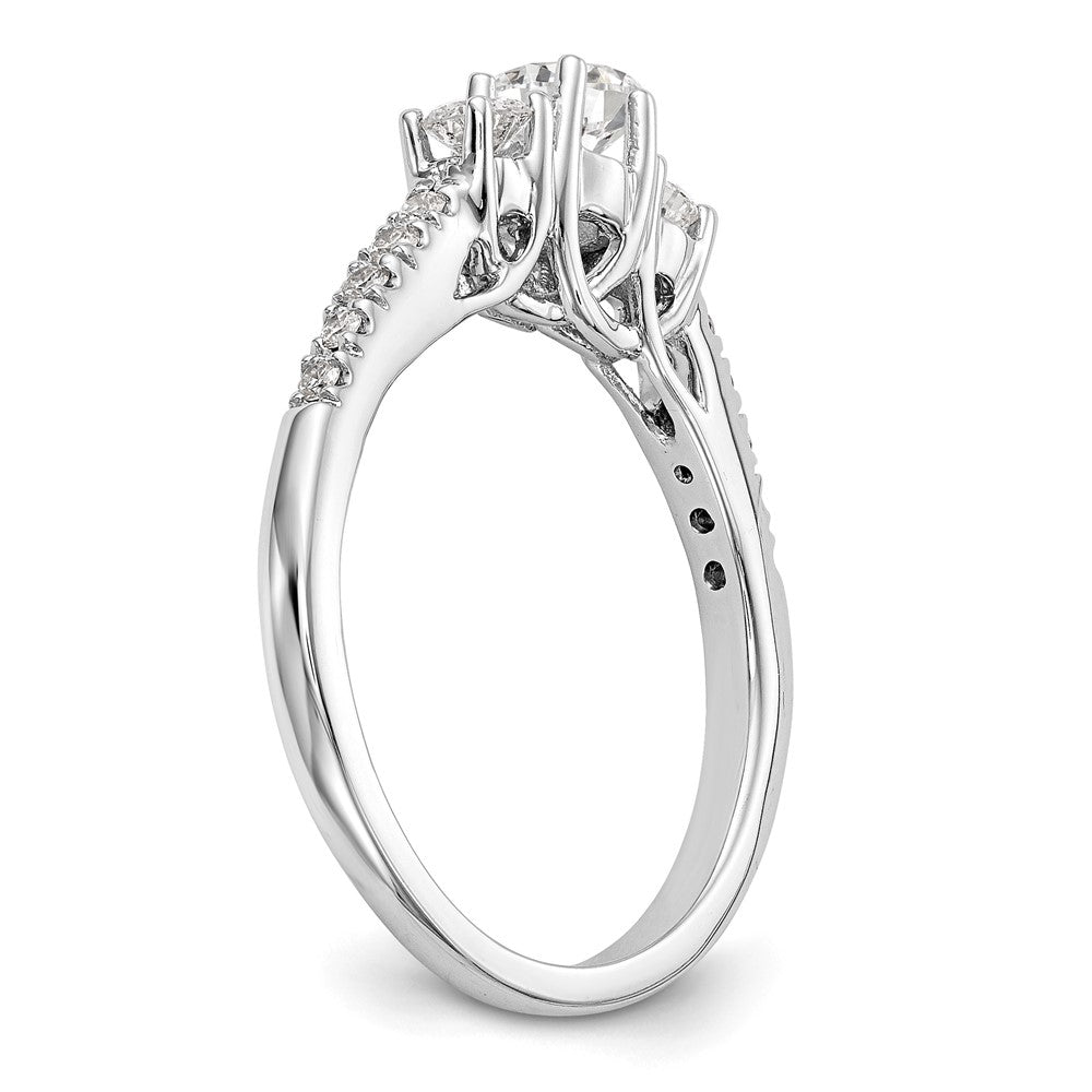 14K Weißgold Verlobungsring mit 3 simulierten Diamanten