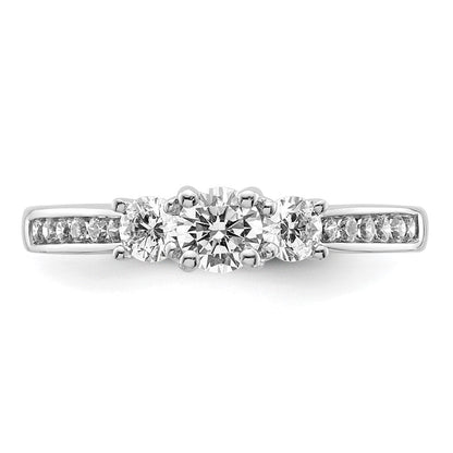 Verlobungsring aus 14K Weißgold mit drei simulierten Diamanten im Dreistein-Design