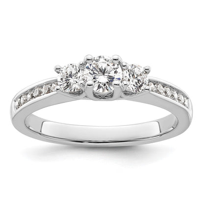 Verlobungsring aus 14K Weißgold mit drei simulierten Diamanten im Dreistein-Design
