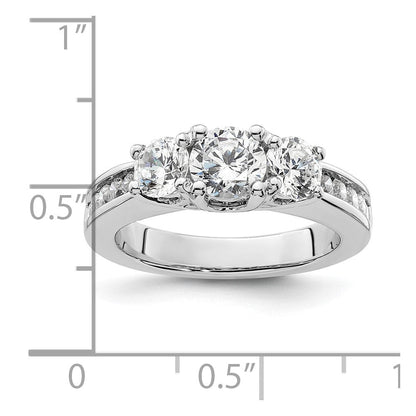 14K Weißgold Verlobungsring mit 3 simulierten Diamanten