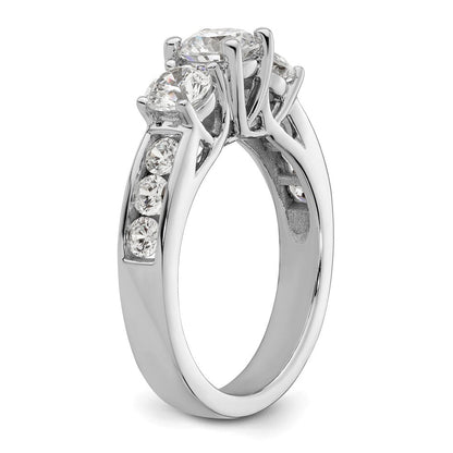 Verlobungsring aus 14K Weißgold mit drei simulierten Diamanten