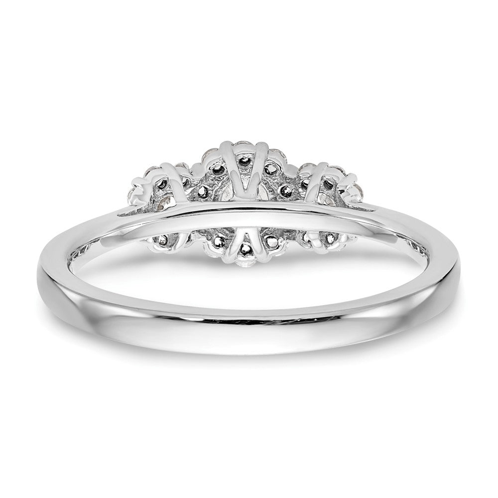 14K Weißgold Verlobungsring mit 3 simulierten Diamanten