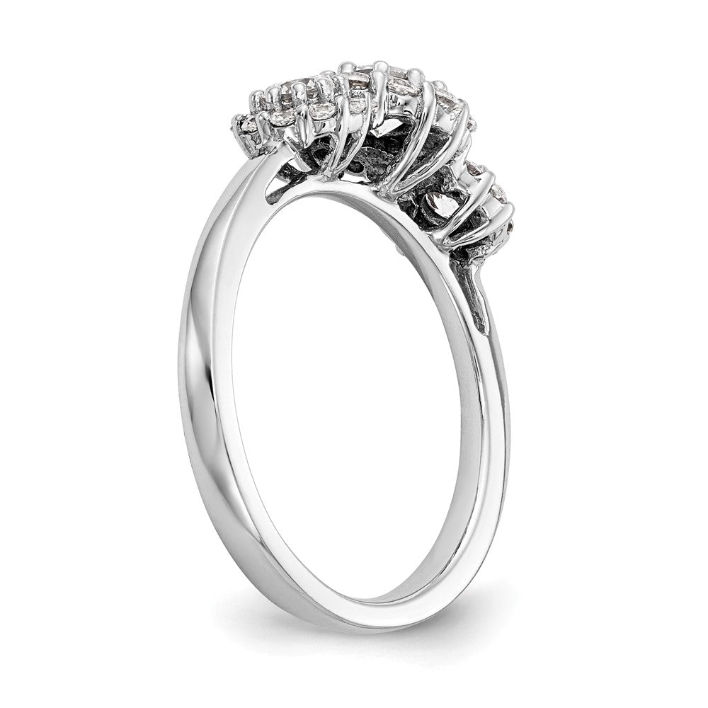 14K Weißgold Dreistein-Verlobungsring mit simulierten Diamanten