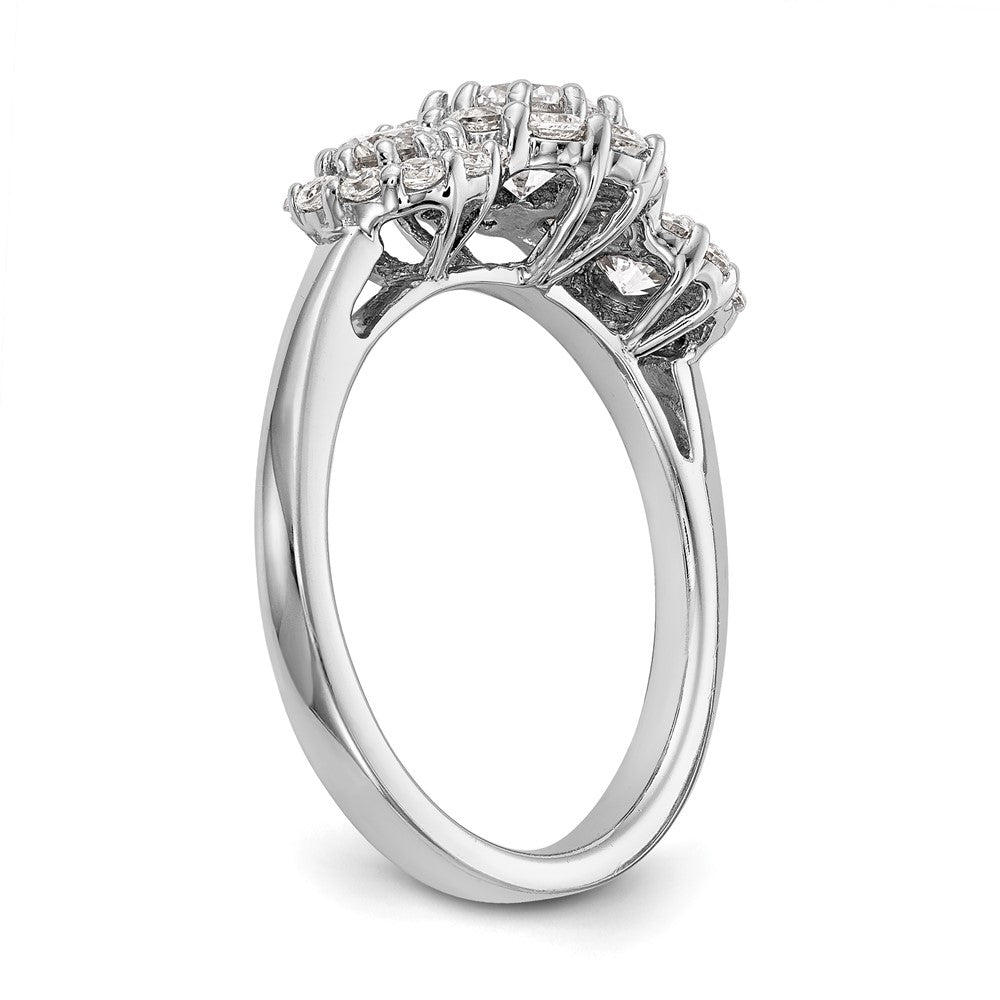 14K Weißgold Verlobungsring mit 3 simulierten Diamanten