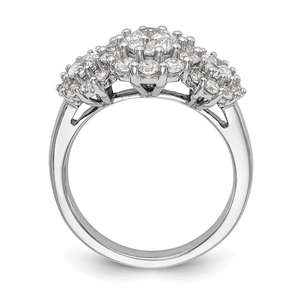 14K Weißgold Verlobungsring mit 3 simulierten Diamanten