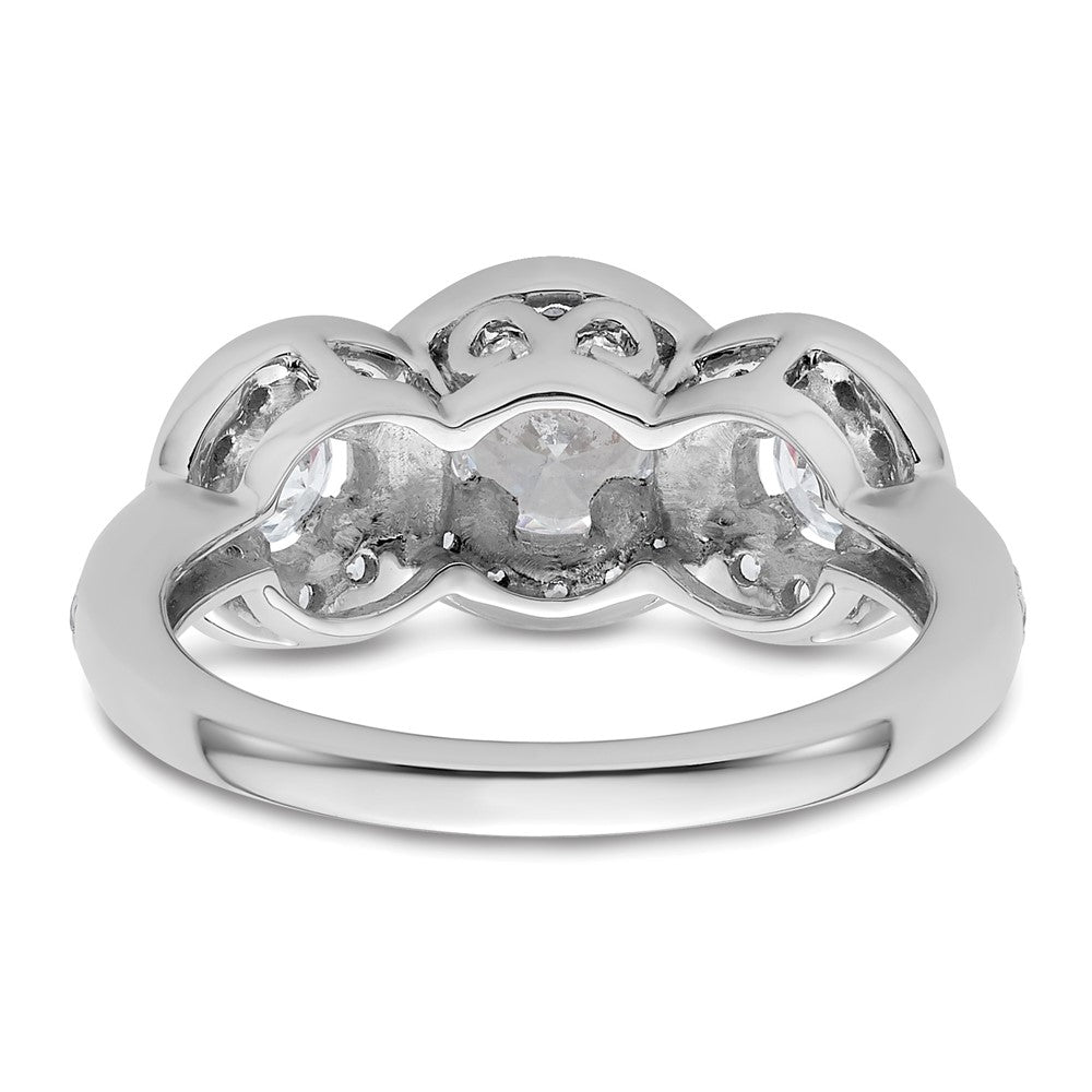 14K Weißgold Verlobungsring mit 3 simulierten Diamanten