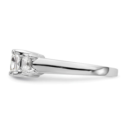 14K Weißgold Verlobungsring mit 3 simulierten Diamanten