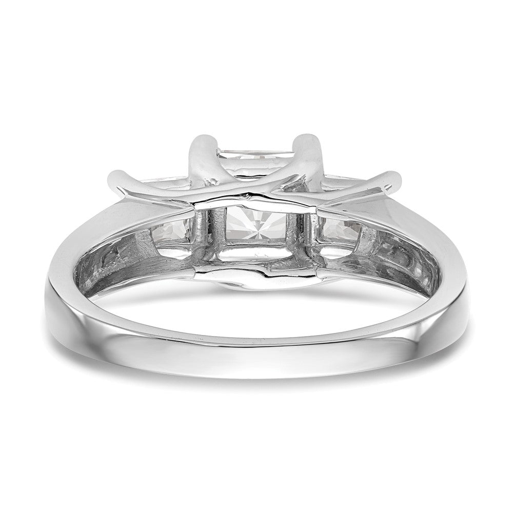 14K Weißgold Verlobungsring mit 3 simulierten Diamanten