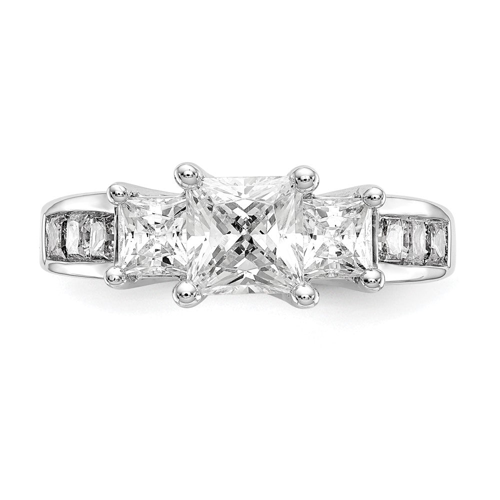 14K Weißgold Verlobungsring mit 3 simulierten Diamanten