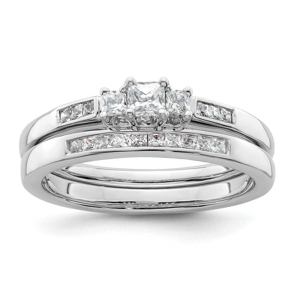 14K Weißgold Verlobungsring mit 3 simulierten Diamanten