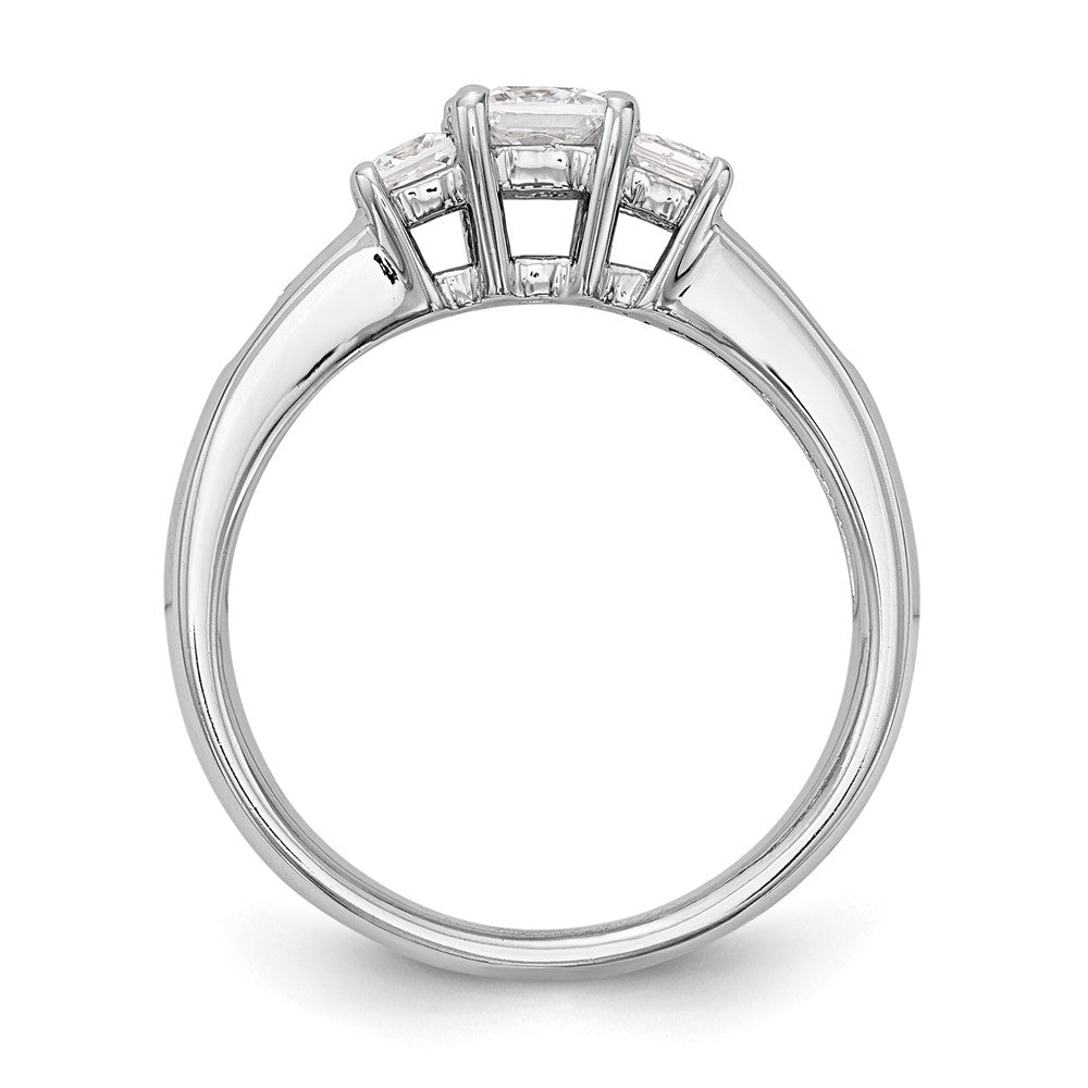 14K Weißgold Verlobungsring mit 3 simulierten Diamanten
