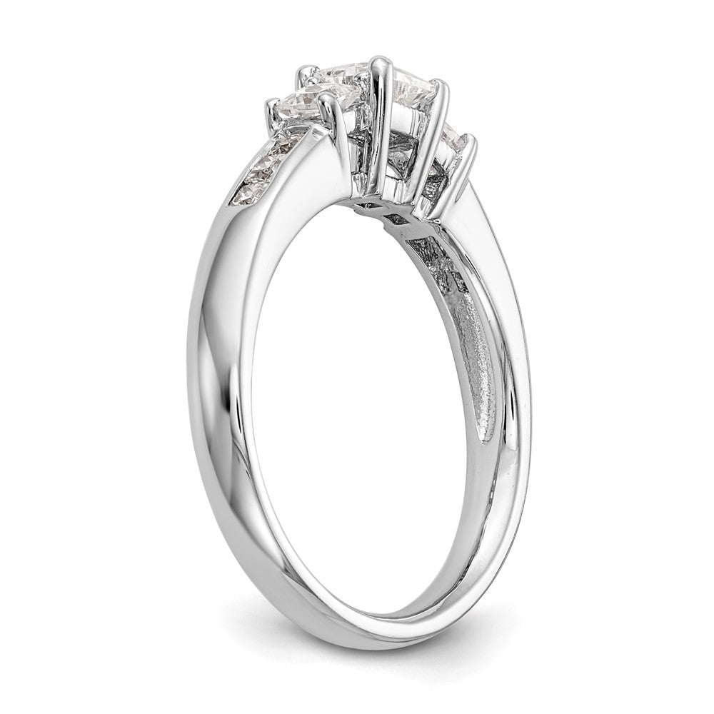 14K Weißgold Verlobungsring mit 3 simulierten Diamanten