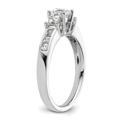 14K Weißgold Verlobungsring mit 3 simulierten Diamanten