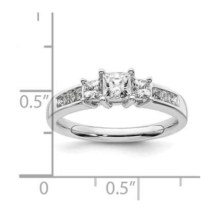 14K Weißgold Verlobungsring mit 3 simulierten Diamanten