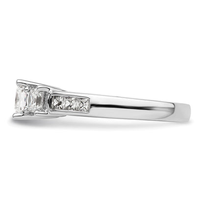 Verlobungsring aus 14K Weißgold mit 3 simulierten Diamanten