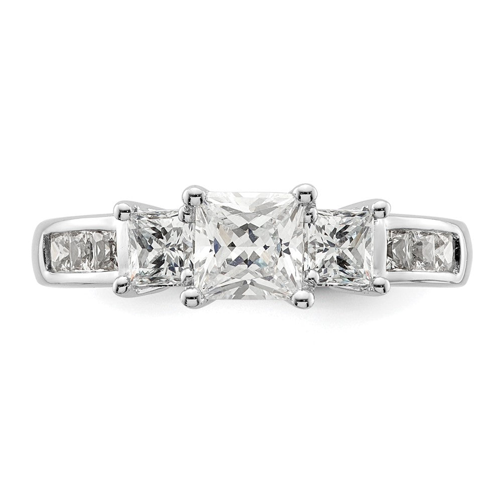 Verlobungsring aus 14K Weißgold mit 3 simulierten Diamanten