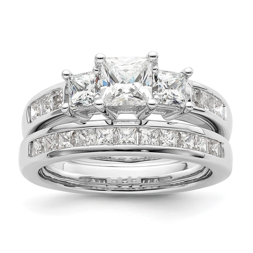 Verlobungsring aus 14K Weißgold mit 3 simulierten Diamanten