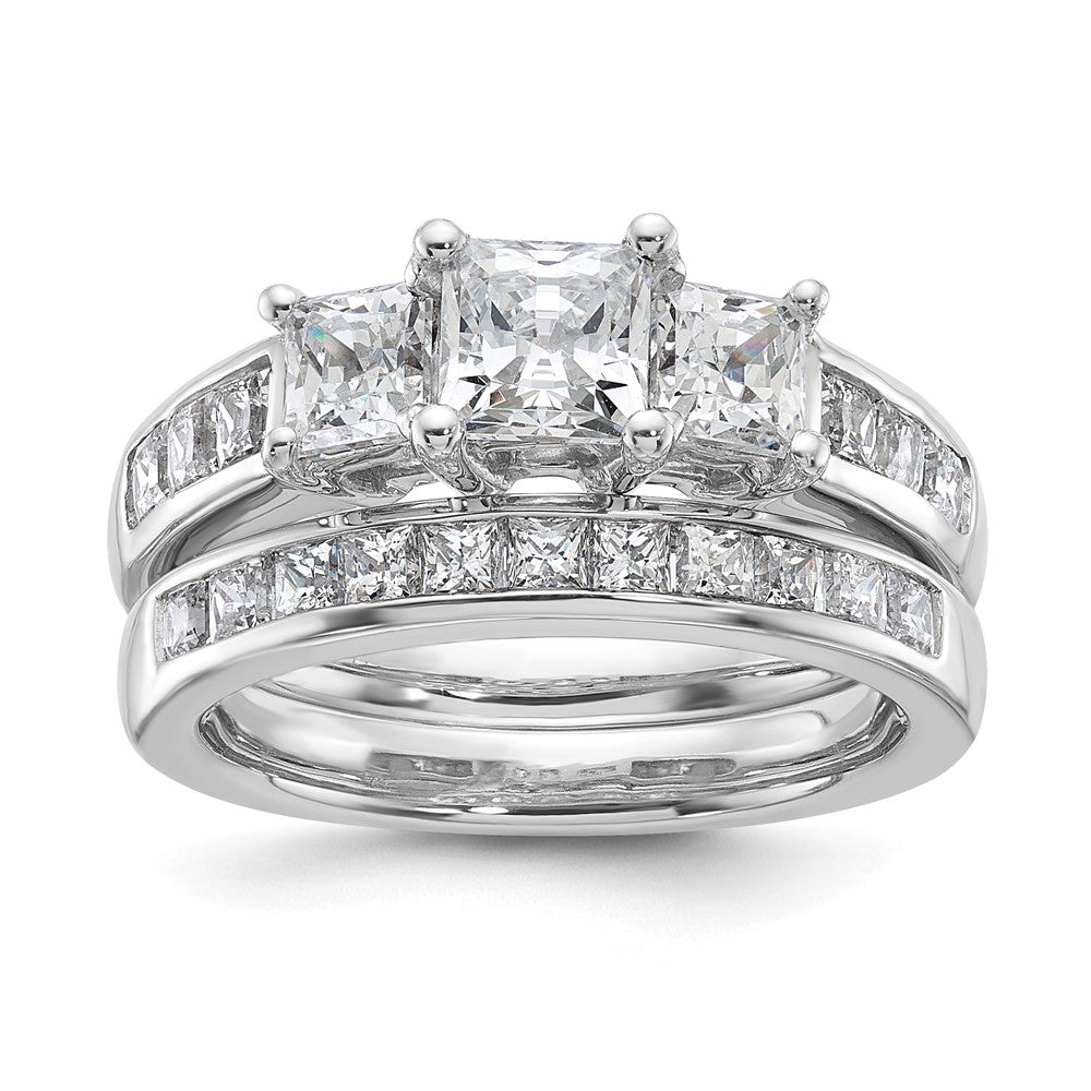 14K Weißgold Verlobungsring mit 3 simulierten Diamanten