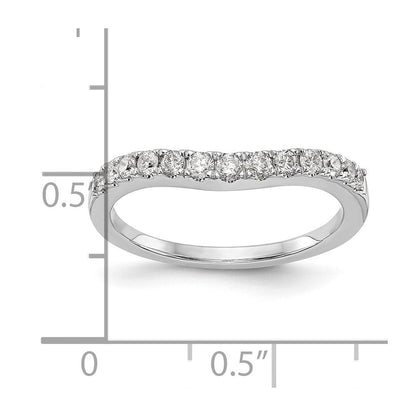 Trauring aus 14K Weißgold mit natürlichen Diamanten