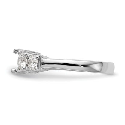 14K Weißgold Verlobungsring mit 5 simulierten Diamanten