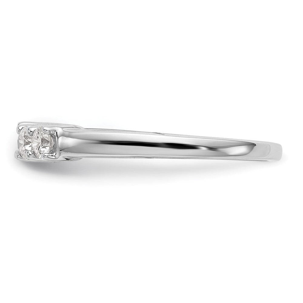 14K Weißgold Verlobungsring mit 5 Diamanten in Krappenfassung