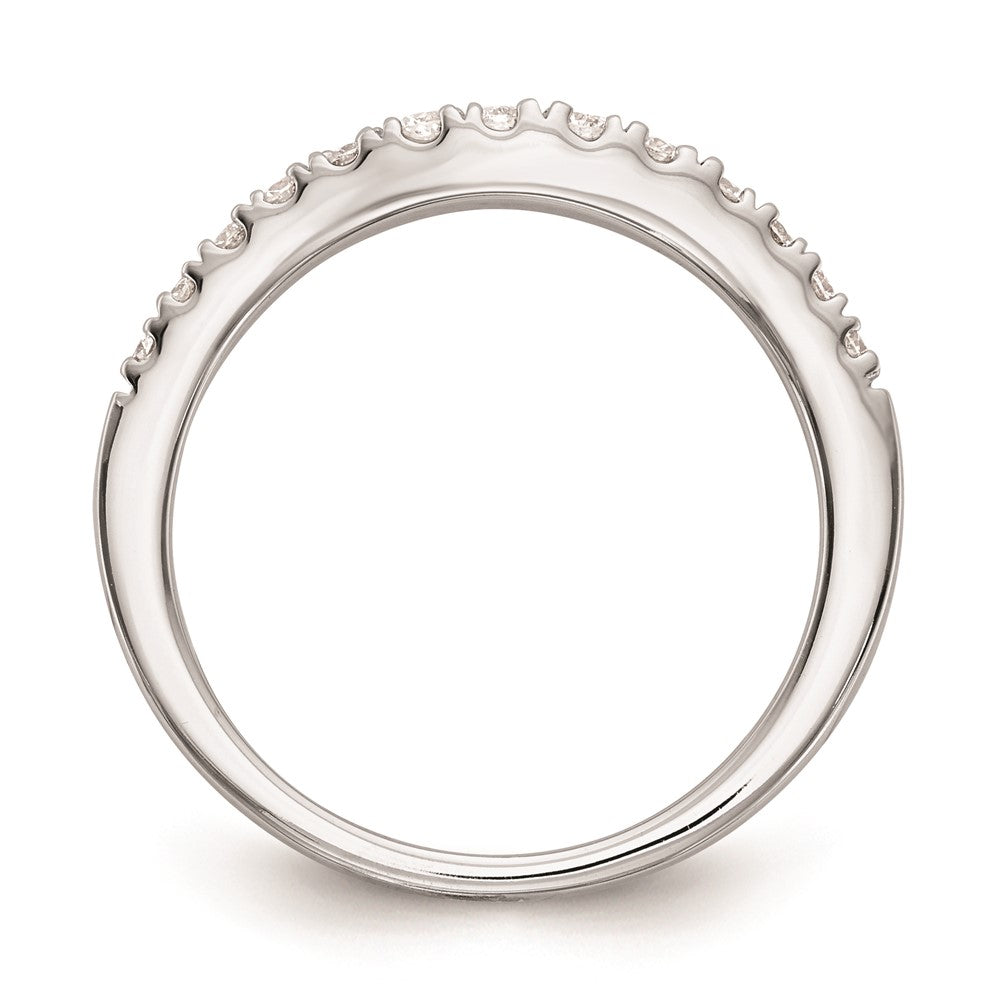 Trauring aus 14K Weißgold mit natürlichen Diamanten