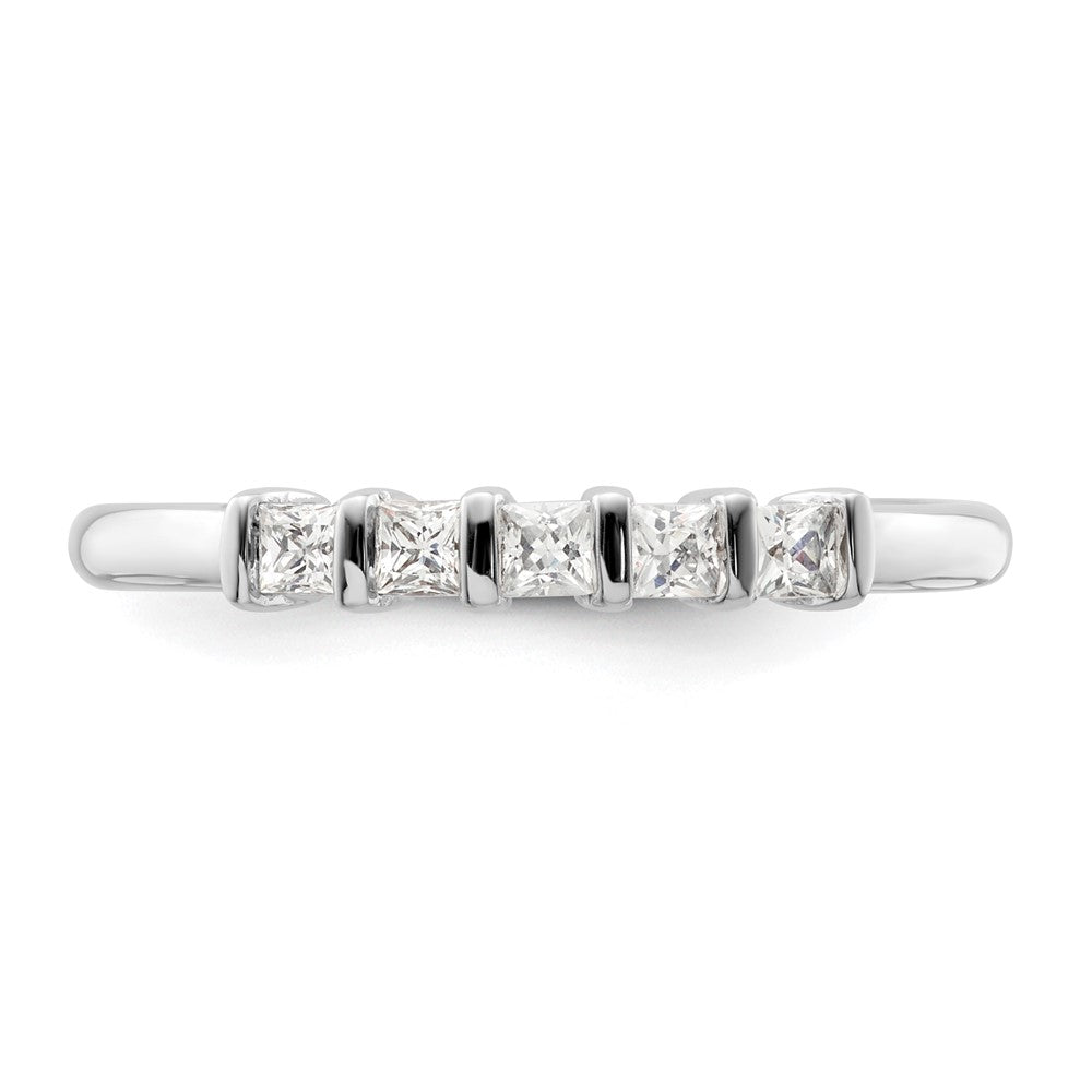 14K Weißgold Ring mit 5 natürlichen Diamanten