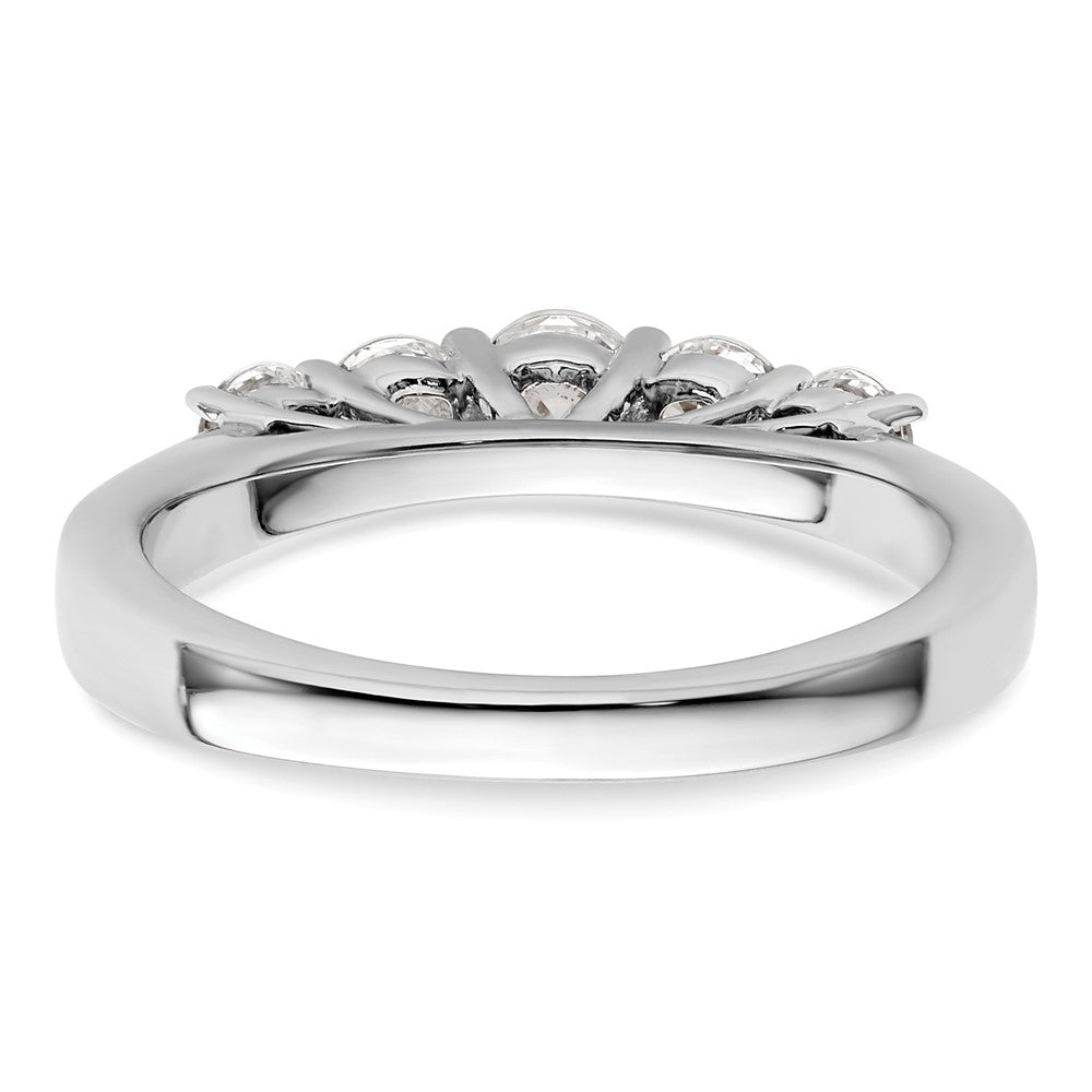 14K Weißgold Ring mit 5 simulierten Diamanten