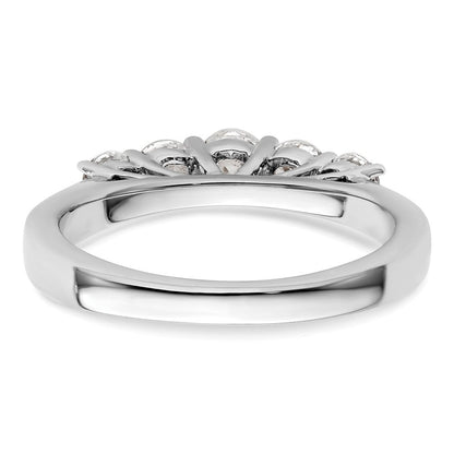 14K Weißgold Ring mit 5 simulierten Diamanten