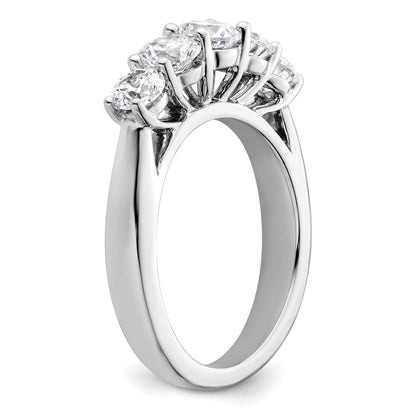14K Weißgold Ring mit 5 simulierten Diamanten