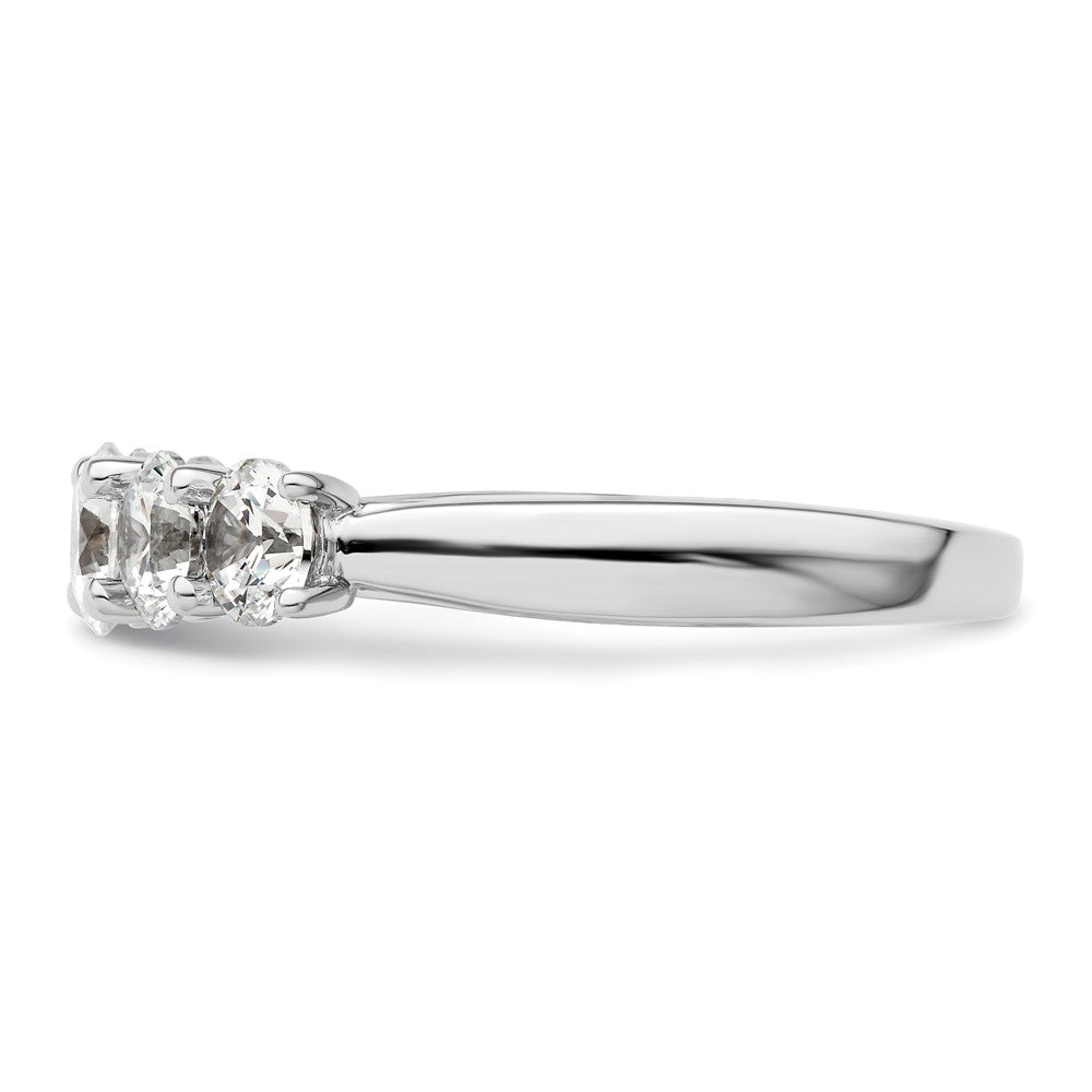 14K Weißgold Ring mit 5 simulierten Diamanten