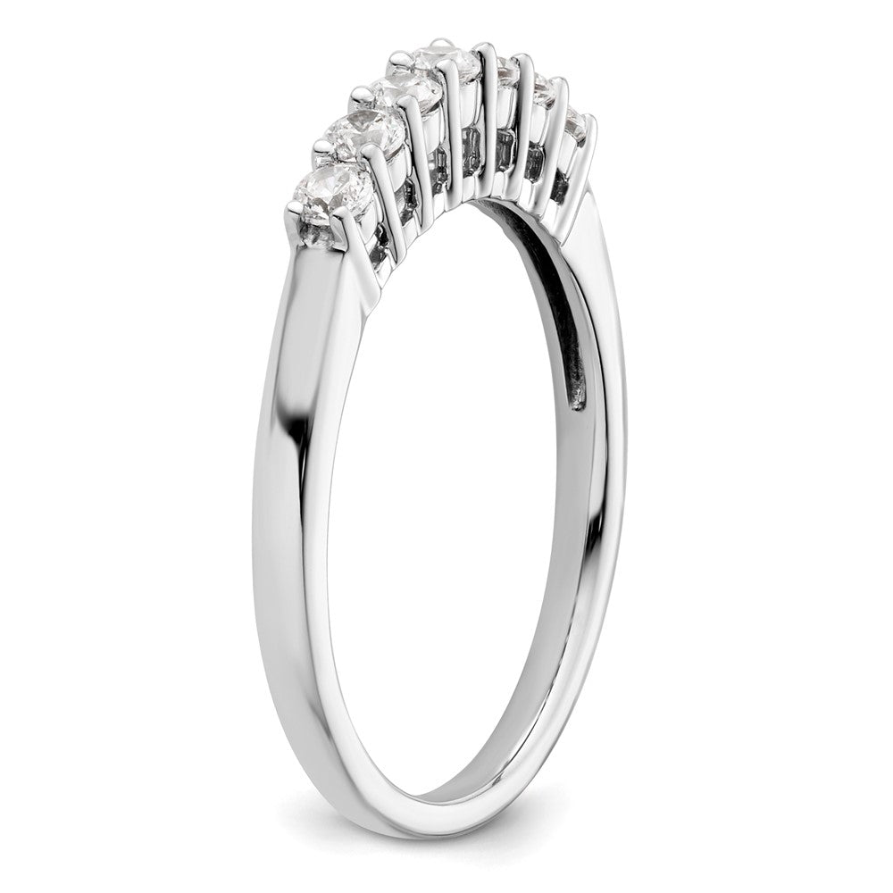 14K Weißgold Ehering mit 7 natürlichen Diamanten