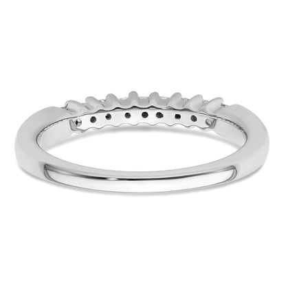 14K Weißgold Ring mit 9 natürlichen Diamanten