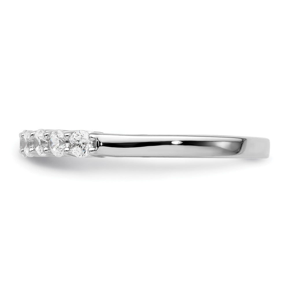 14K Weißgold Ring mit 9 natürlichen Diamanten