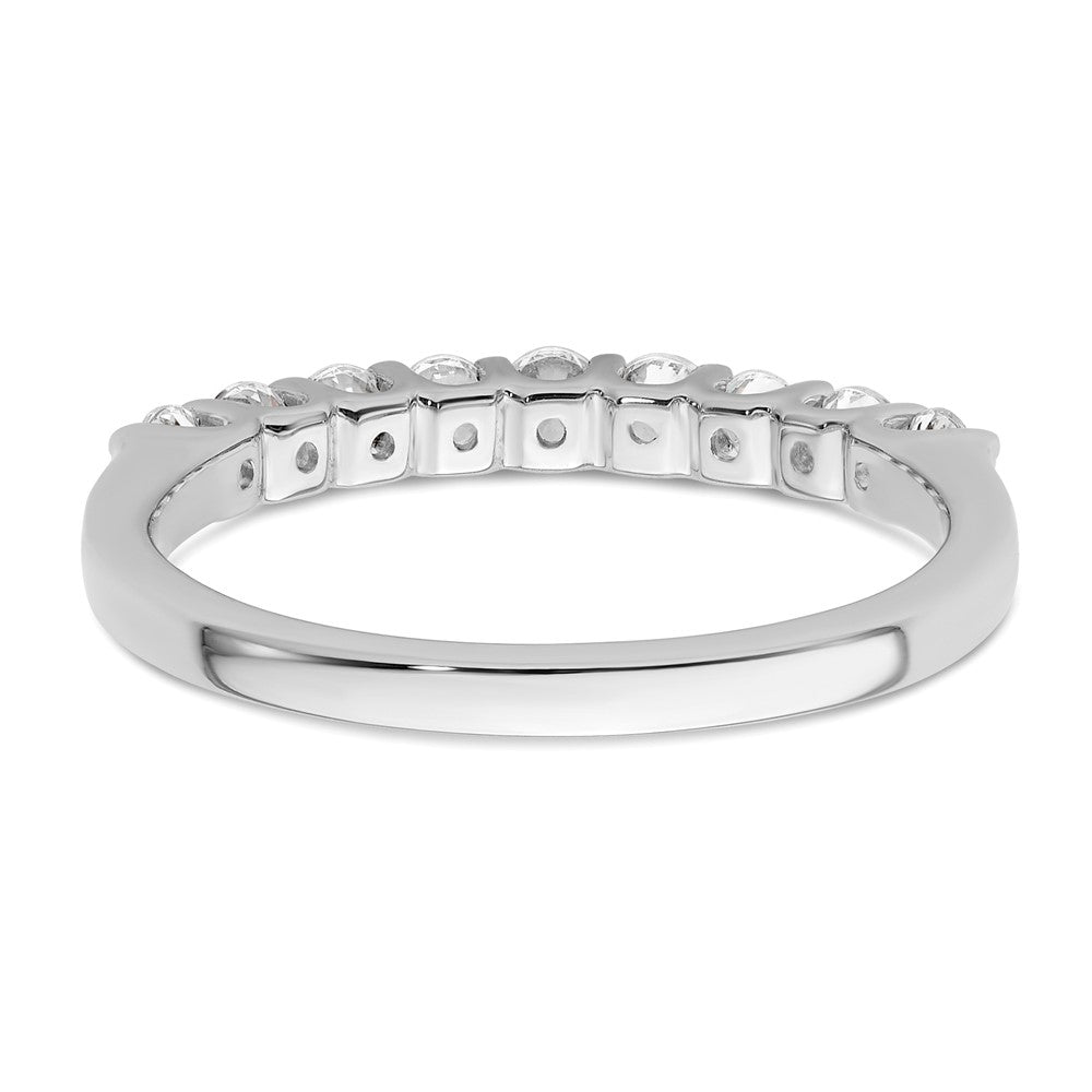 14K Weißgold Ring mit 9 natürlichen Diamanten