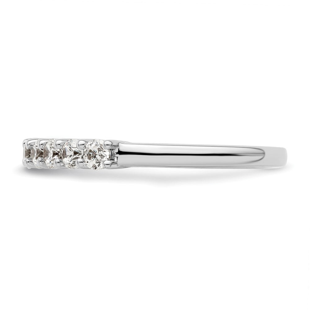 14K Weißgold Ring mit 9 natürlichen Diamanten